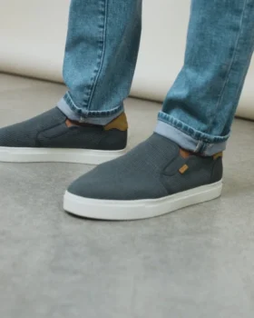 Men Baja 2.0 Slip On Sneaker