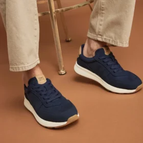 Men TRVL LITE Retro Runner Sneaker