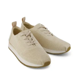 Women Resident Plus Lace-Up Sneaker
