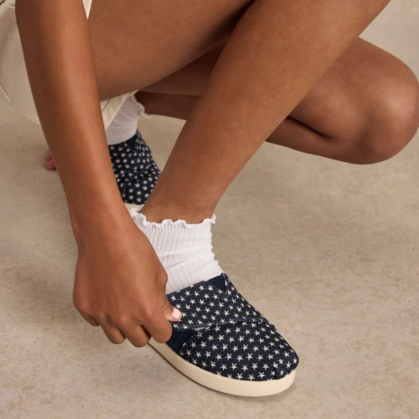 Youth Alpargata Classic Kids Shoe Youth Alpargata Classic Kids Shoe